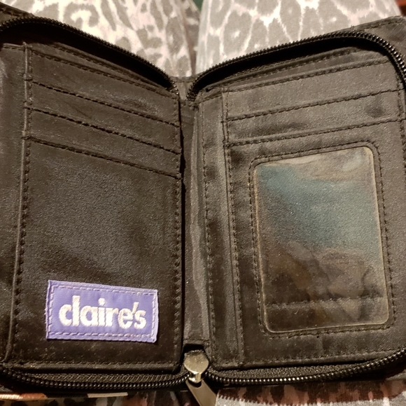 Zebra purse - Picture 3 of 3